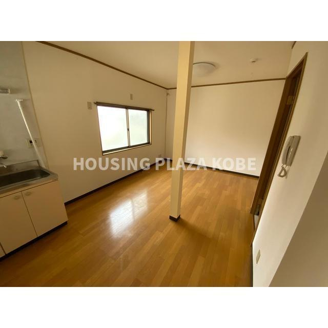 メゾンドリーフの居間・リビング