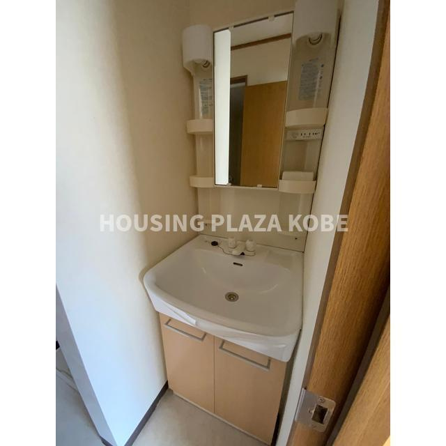 メゾンドリーフの洗面所