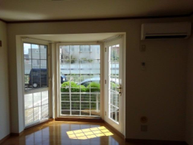 パウム野村Ⅱの居間・リビング|居室・リビング