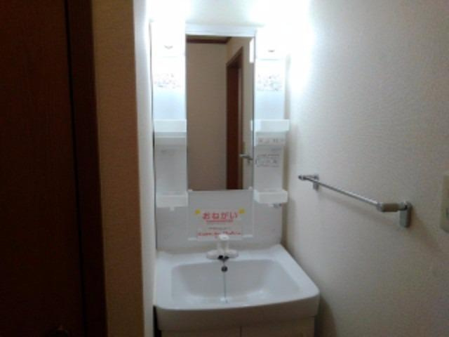 パウム野村Ⅱの独立洗面台|洗面所