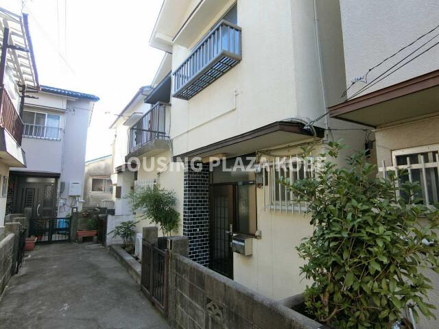 高丸７丁目貸家の外観