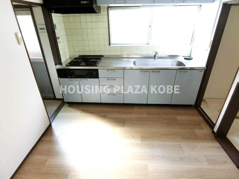 高丸７丁目貸家の居間・リビング