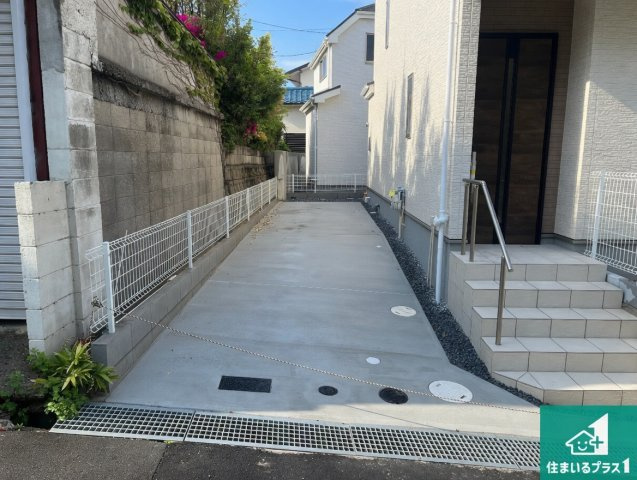 神戸市垂水区南多聞台　新築一戸建ての駐車場|駐車スペース！散水栓があるので、こまめに愛車を洗えます！