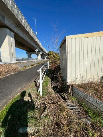 知立市八橋町山田谷のその他|用悪水路側