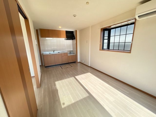 リビュール・エスポアＡの居間・リビング