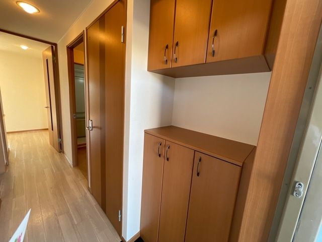 リビュール・エスポアＡの玄関