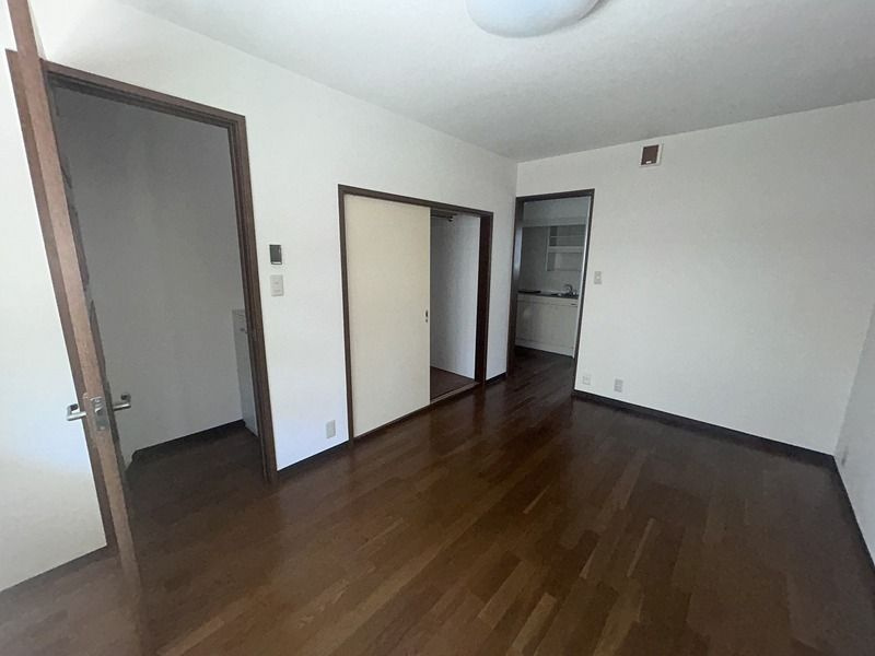 コスモス・ハウスの居間・リビング