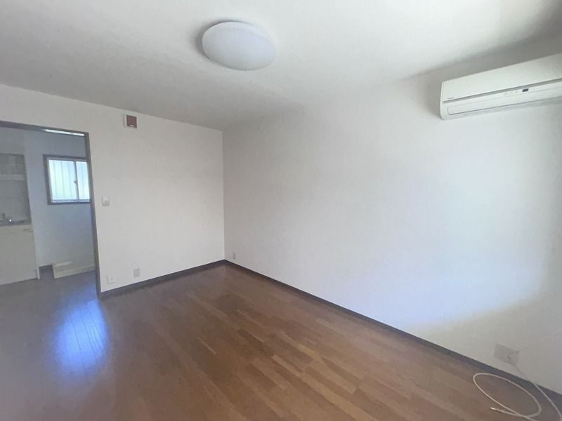 コスモス・ハウスのその他