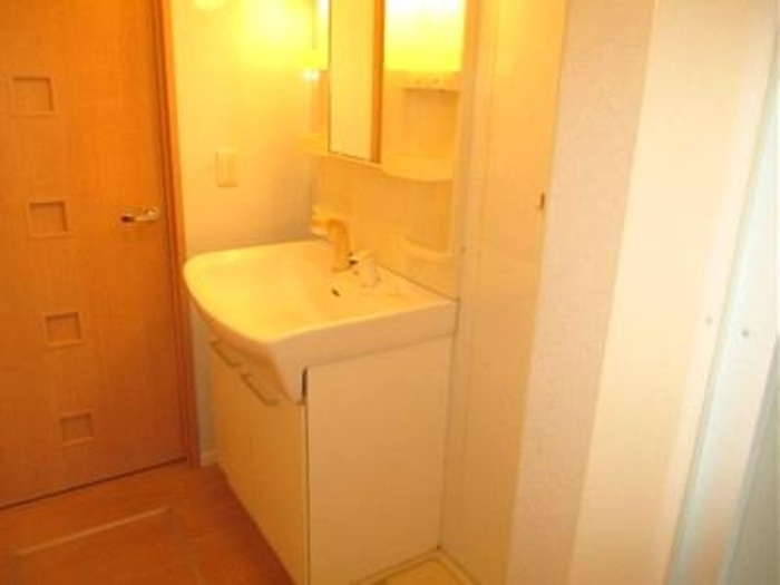 Carinopenseeの独立洗面台