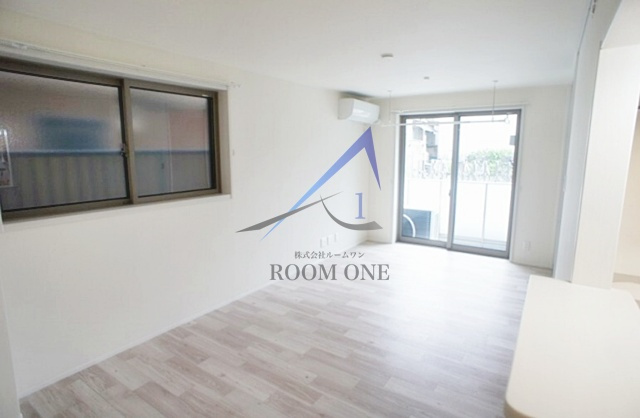 メゾン　ド　アッシュの居間・リビング|洋室のお部屋です。