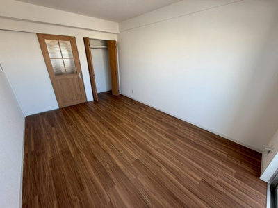 【洋室】 | ヴィアレ三原（ＴＹ） | ※603号室の写真です　現状優先になります