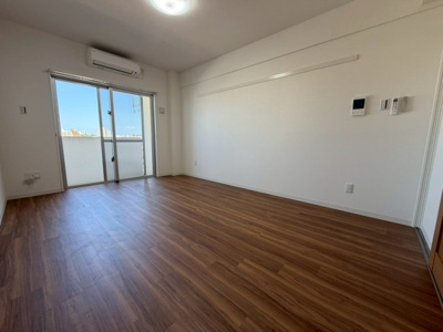 【洋室】 | ヴィアレ三原（ＴＹ） | ※603号室の写真です　現状優先になります