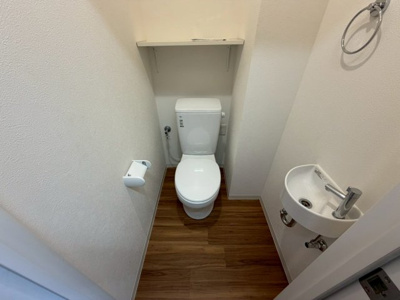 【トイレ】 | ヴィアレ三原（ＴＹ） | ※603号室の写真です　現状優先になります