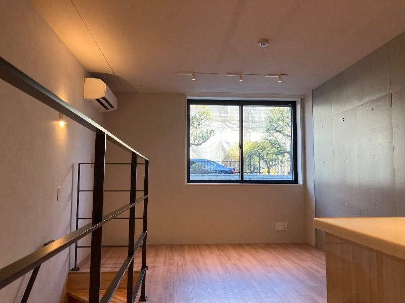 LEGALAND桜新町の洋室