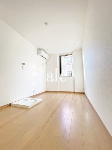 板橋区中台１丁目のアパートの居間・リビング