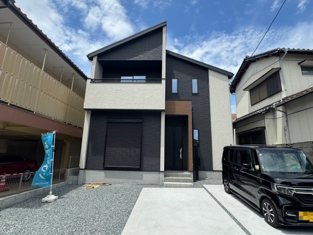 Adobleーアドブルー小倉北区霧ケ丘1丁目3期　【小倉北区　新築戸建て】の駐車場|駐車スペース3台可能♪　【小倉北区　新築戸建て】