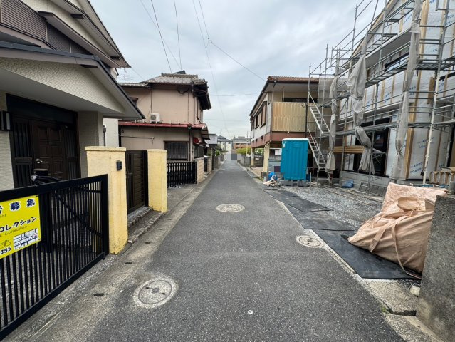 【前面道路含む現地写真】の画像