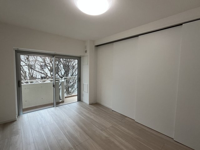 ドルフ青葉台３号棟の洋室|洋室３