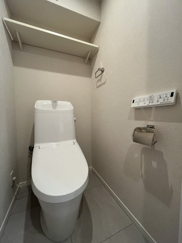 ドルフ青葉台３号棟のトイレ|シャワートイレ一体型