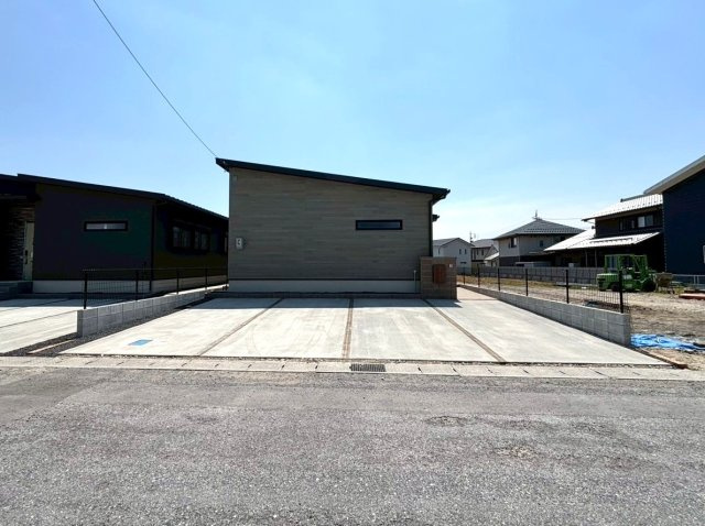 新築戸建　不破郡垂井町綾戸　全3区画分譲の駐車場|■駐車場　■ヤマダ不動産　株式会社リライフ　
■夢のマイホーム購入をフルサポートします！