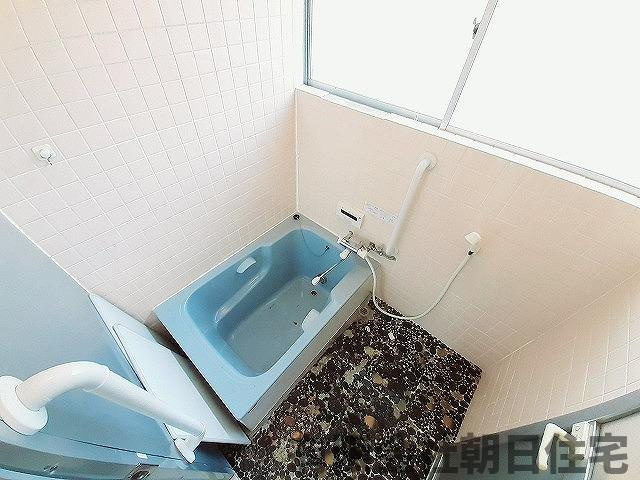 【浴室】 | 古志原2丁目収益戸建 | 日々の暮らしに欠かせないお風呂です