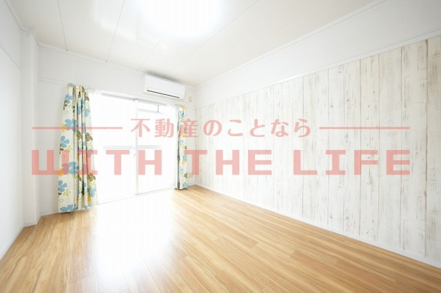 高良山ハイツ【キャッシュバック対象物件】の居間・リビング|リビングです