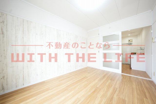 高良山ハイツ【キャッシュバック対象物件】の居間・リビング|ゆったりとした居間です