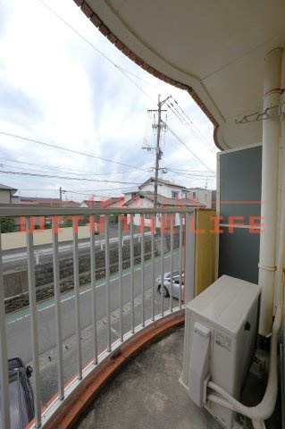 高良山ハイツ【キャッシュバック対象物件】のバルコニー|開放的で明るい空間を演出してくれるバルコニーです