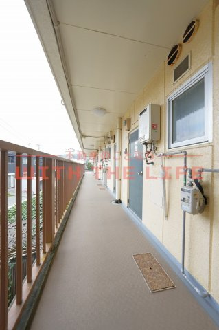 高良山ハイツ【キャッシュバック対象物件】のロビー|清潔なロビーです