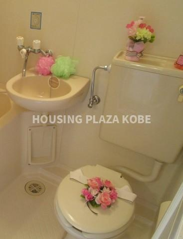 メゾンドアヴニール名谷のトイレ