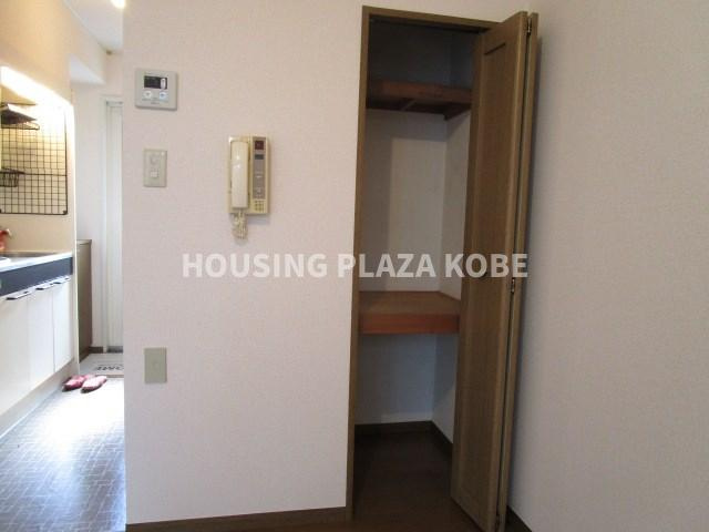 メゾンドアヴニール名谷の収納