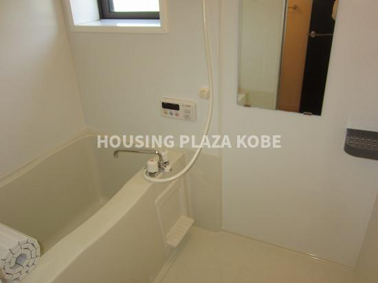 ガーデンコート車Ｄ棟の浴室