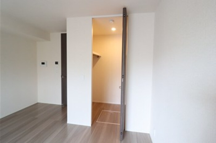 ヴァン・ヴェールおおたかの森 Ⅱの収納|ウォークインクローゼット