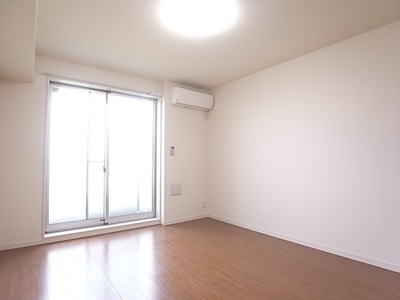 【居間・リビング】 | リブリ・エミネンス大久保 | おしゃれなリビングです