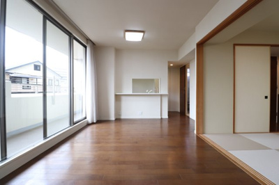 【居間・リビング】 | パークスクエア城東2番館ウエスト