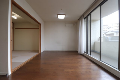 【居間・リビング】 | パークスクエア城東2番館ウエスト