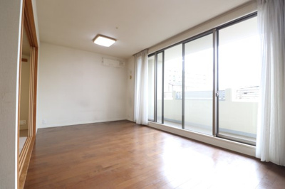 【居間・リビング】 | パークスクエア城東2番館ウエスト