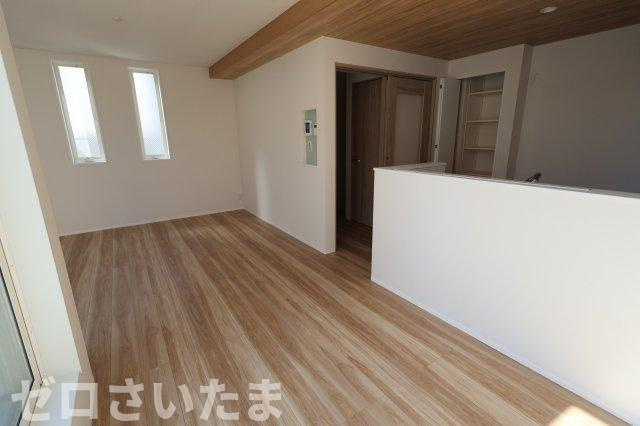 《仲介手数料無料》浦和区木崎４丁目25-6新築一戸建てイデアーレの居間・リビング