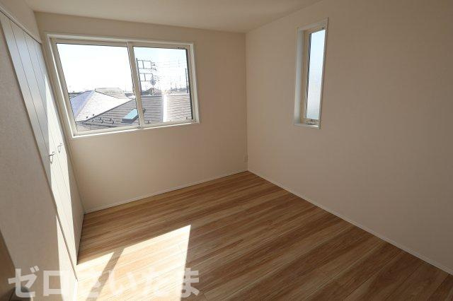 《仲介手数料無料》浦和区木崎４丁目25-6新築一戸建てイデアーレの洋室