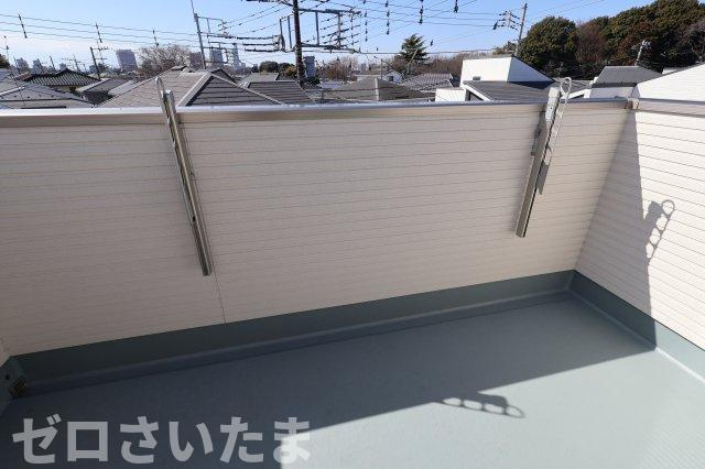 《仲介手数料無料》浦和区木崎４丁目25-6新築一戸建てイデアーレのバルコニー