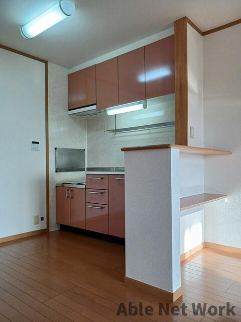 ブリズⅢのキッチン|キッチンに窓付いてます