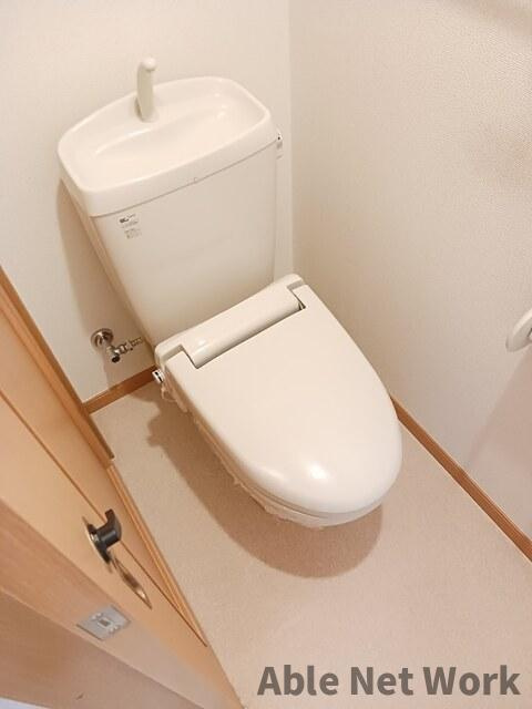 ブリズⅢのトイレ|保温便座です