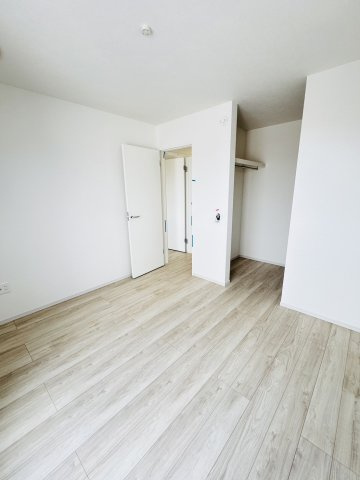 静岡市　駿河区　豊田　新築住宅　①号棟　３LDKの洋室|同施工会社の施工例写真（実際とは異なる場合があります）