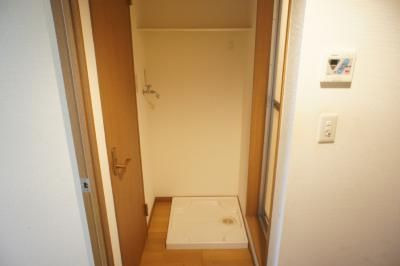 アイランド片江の玄関