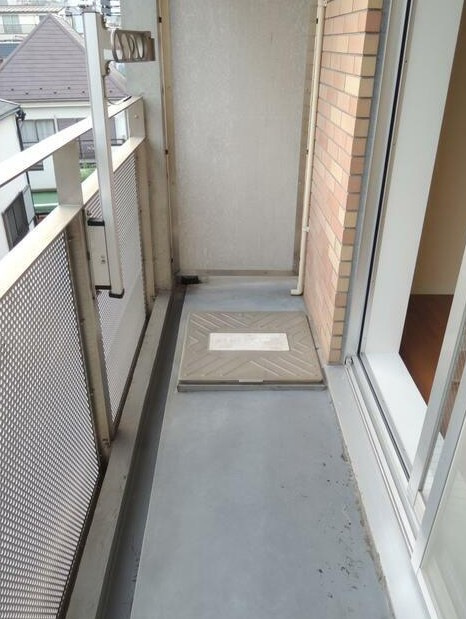 【バルコニー】