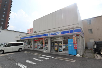 ローソン足立谷在家店まで690m