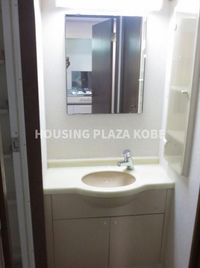 メゾンドヴィレ須磨の洗面所