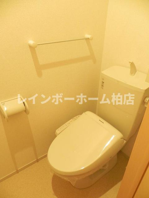 【仲介手数料：50％OFF】対象物件！のトイレ|落ち着いた色調のトイレです