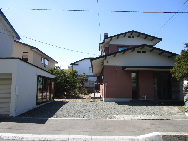 柳町3-15貸家の駐車場