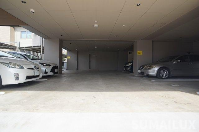 I.PROUD神水の駐車場